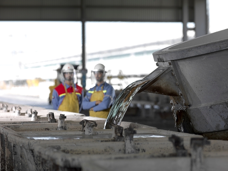 الإمارات للألمنيوم تمدد اتفاقها مع «فيناكومين» الفيتنامية للحصول على الألومينا حتى 2023